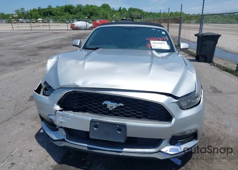 2016 Ford Mustang V6 z USA, uszkodzony, nr VIN 1FATP8EM2G5329398